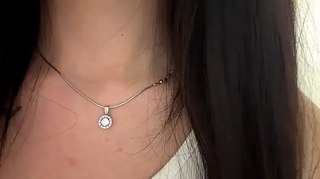 LivianDivorce live cam on StripChat