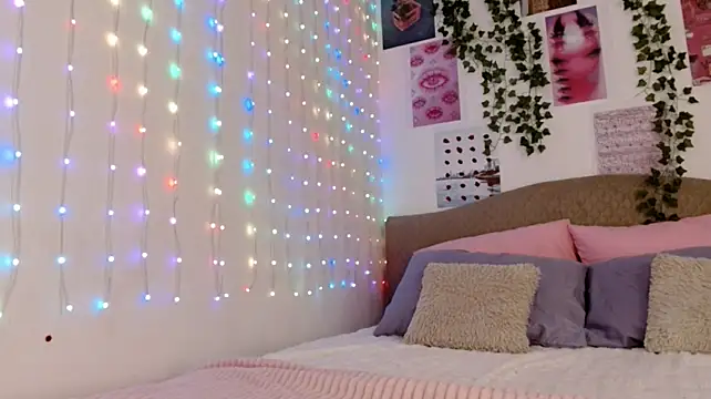 Lily_Flores live cam on StripChat
