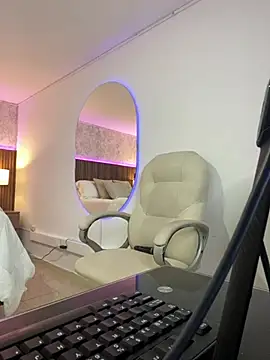 allison_rossee live cam on StripChat