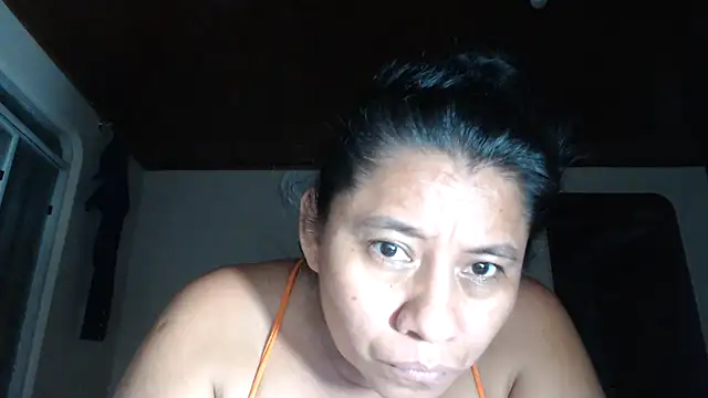 adrixxx38 live cam on StripChat