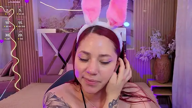 ANNE_TAY1