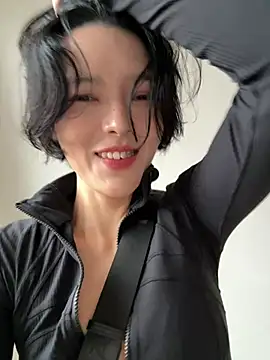 Show in live webcam con mengmeng808 - Giocattoli Lovense interattivi disponibili