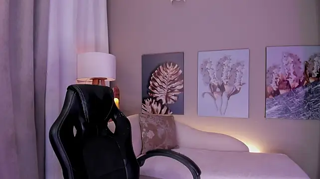charlotte_bluee