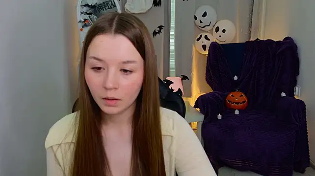 RileyBloomss live cam on StripChat
