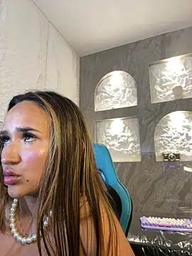 bella_vibess_s webcam