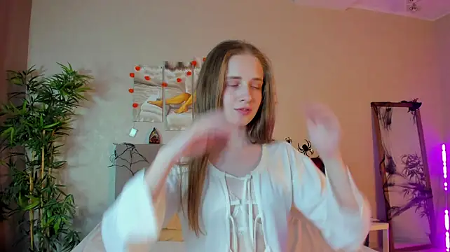 camilla_kelly (F teen) - touch your pussy