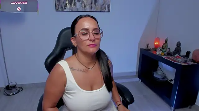 Sara_Charmy