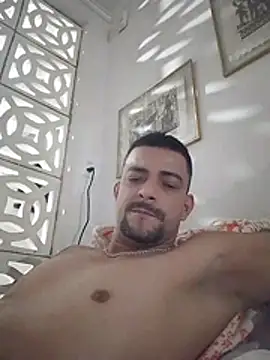 fereira2205 live cam on StripChat