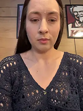 Holly_Play