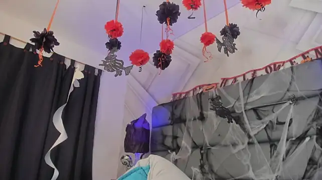 DamelisGrey live cam on StripChat