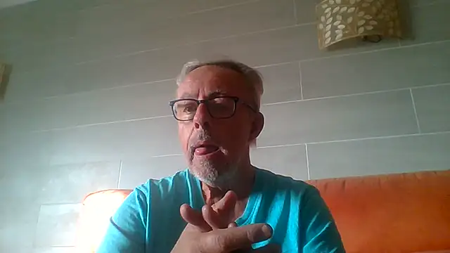 tuggy59 live cam on StripChat