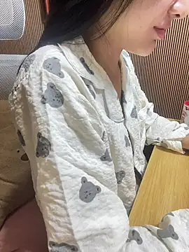 Mina048