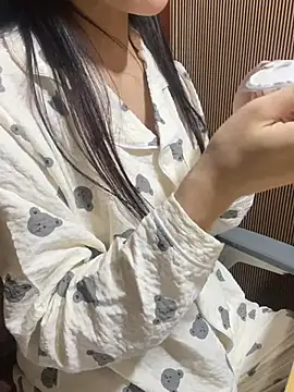 Mina048