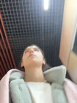 DollyTall live cam on StripChat