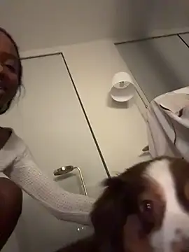 LoveDreaux webcam