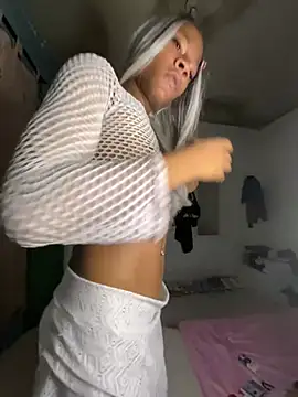 Yvonne_yeleaneee