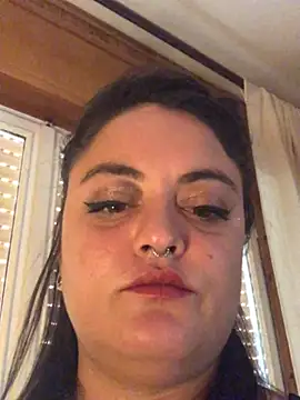 CurvyJasmyne