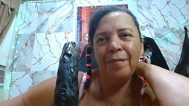 alina_maturehot