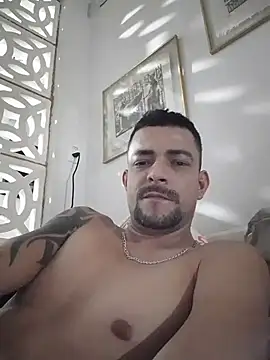 fereira2205 live cam on StripChat