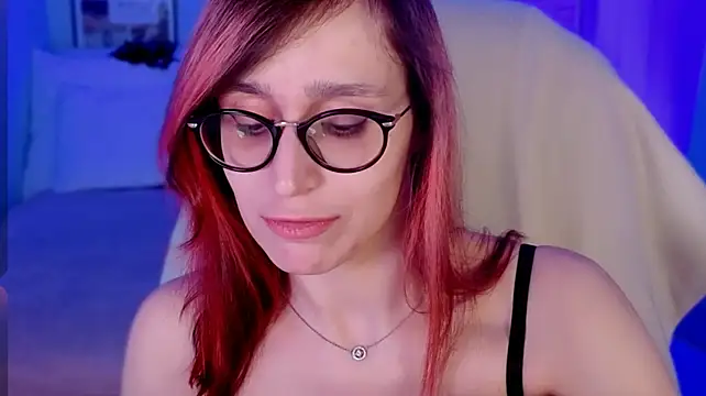 Dora_Marcelli live cam on StripChat