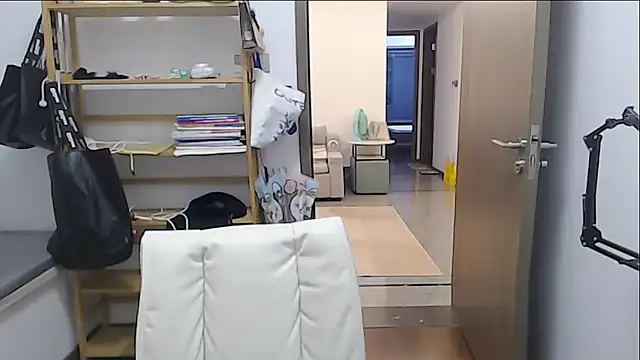 Mimi-cnbaby live cam on StripChat