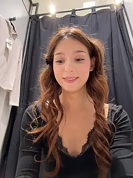 LilluKatten live cam on StripChat