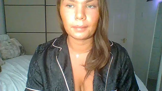 GEMMARMALADE live cam on StripChat
