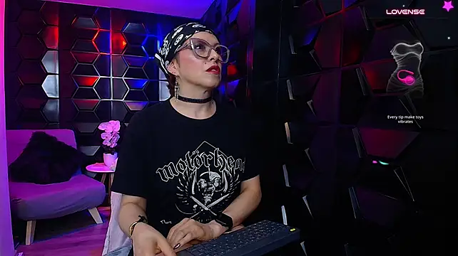 Sauvage_lilith live cam on StripChat