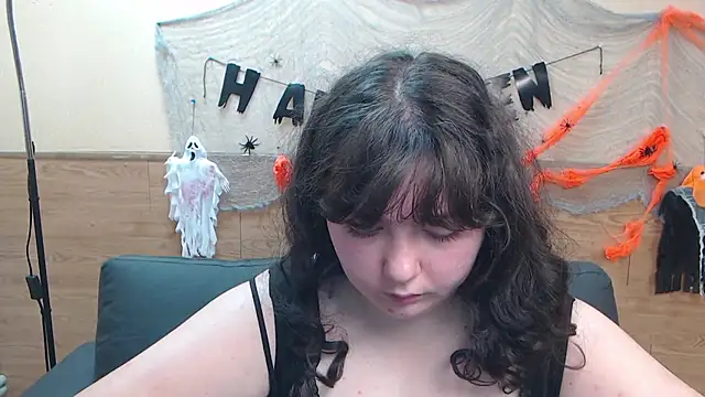 NeonilaLisova live cam on StripChat