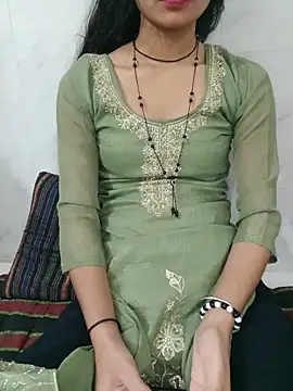 Hot_Riya_999