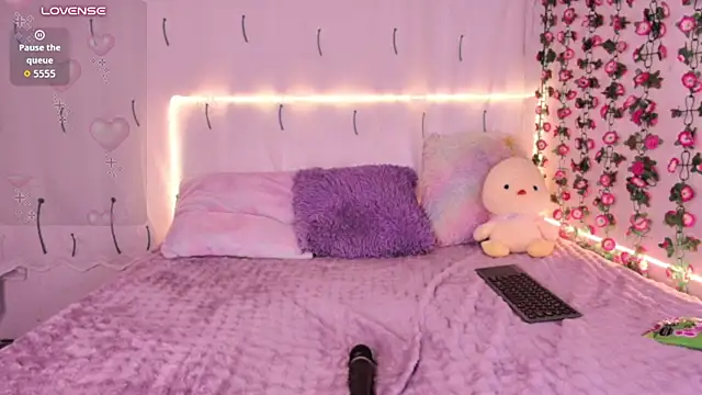 cloe_pink