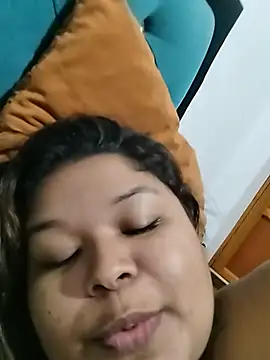 Curvylam webcam