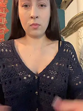 Holly_Play