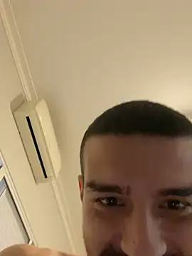 Ivis1999 live cam on StripChat