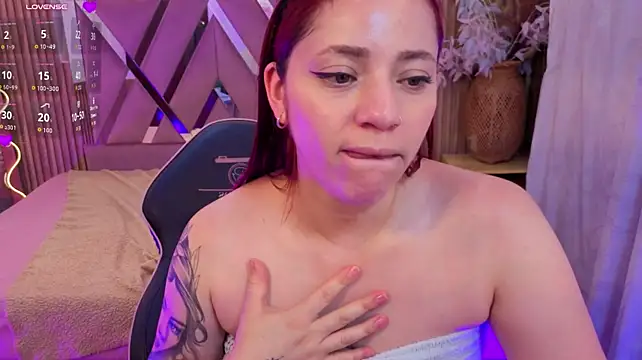 ANNE_TAY1