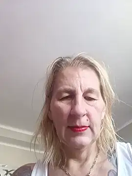 Bluevelvet_sexwife