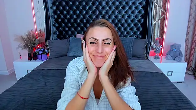 Rebecca_Diamond