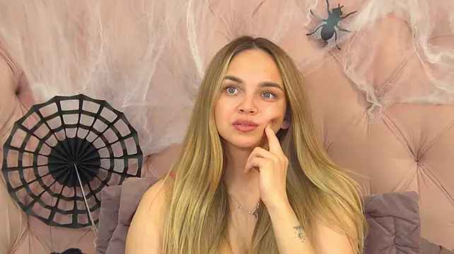 AnitaVenture live cam on StripChat