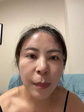 YaoYao8888 live cam on StripChat