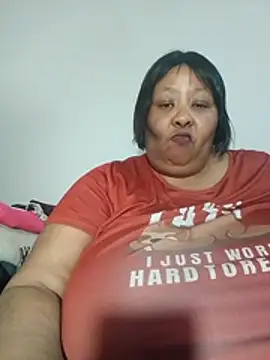 nancy111 (F milf) - Make Me cum and squit in my toy