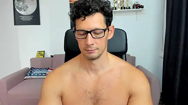 BrutusK08 on Stripchat