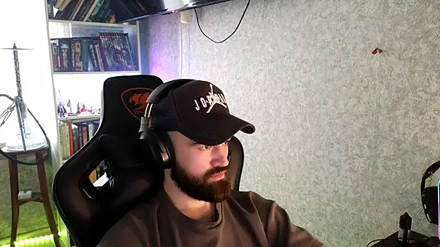 _Serious_Man on Stripchat