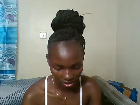 Petitedoll01 live cam on StripChat