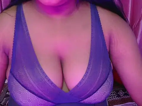 hi_ruhi live cam on StripChat
