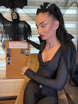 FeetVibe live cam on StripChat