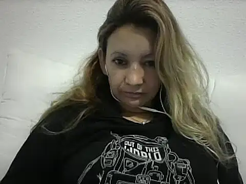 Paulita_x3 live cam on StripChat