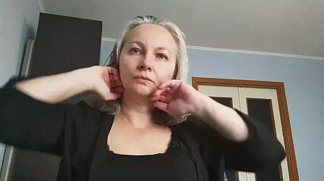 EdithManning live cam on StripChat