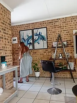 SativaHotxx101 live cam on StripChat