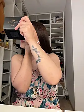 Lexi_Storm live cam on StripChat