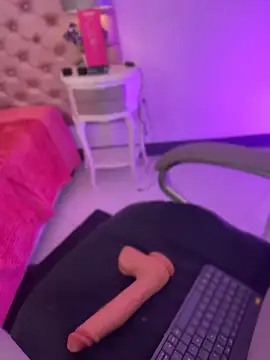 Wen-01 live cam on StripChat